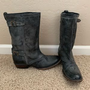 Steve Madden Freebird -distressed Iland leather boots
